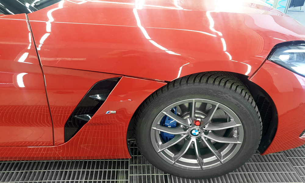 Полировка и детейлинг BMW Z7 с нанесением керамического покрытия пример работ центра | фото 4